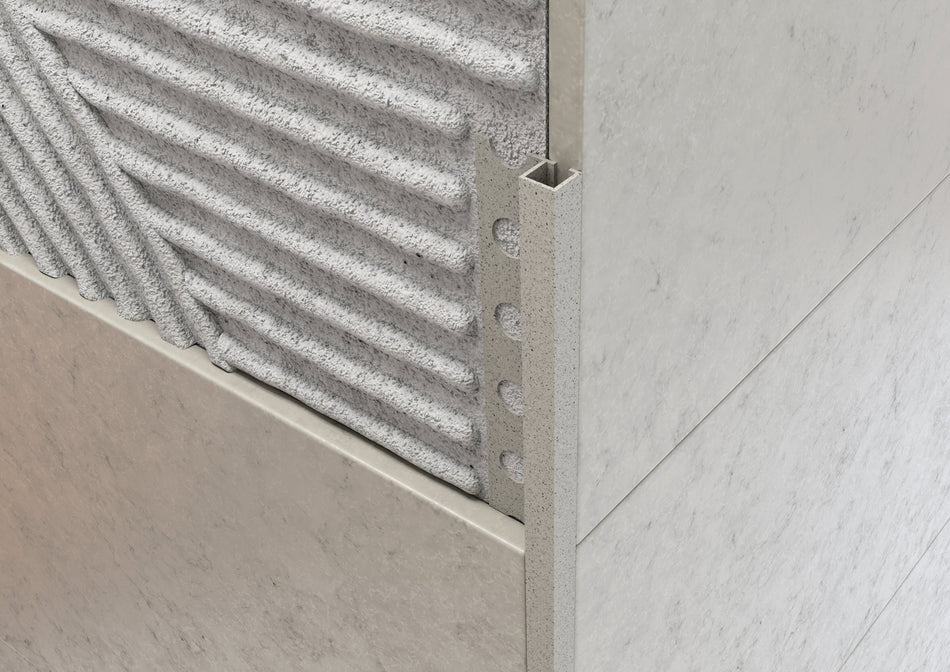 Profilo quadro in ALLUMINIO - finitura sabbia. Barra 2.5 m