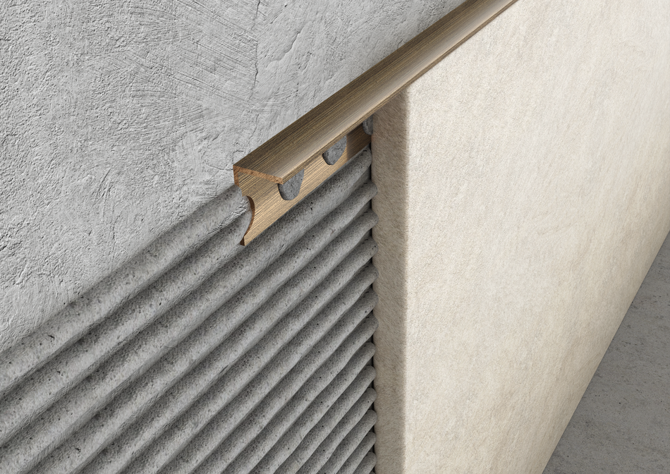 Profilo terminale e delimitazione in OTTONE. Barra 2.5 m