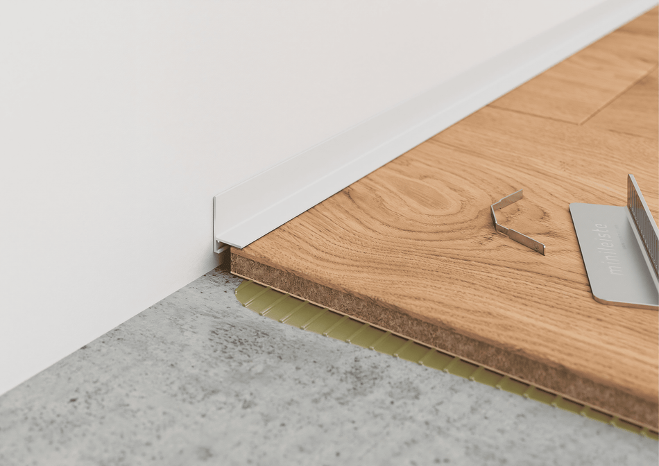 Battiscopa in alluminio per pavimenti SPC – Barra da 2 m