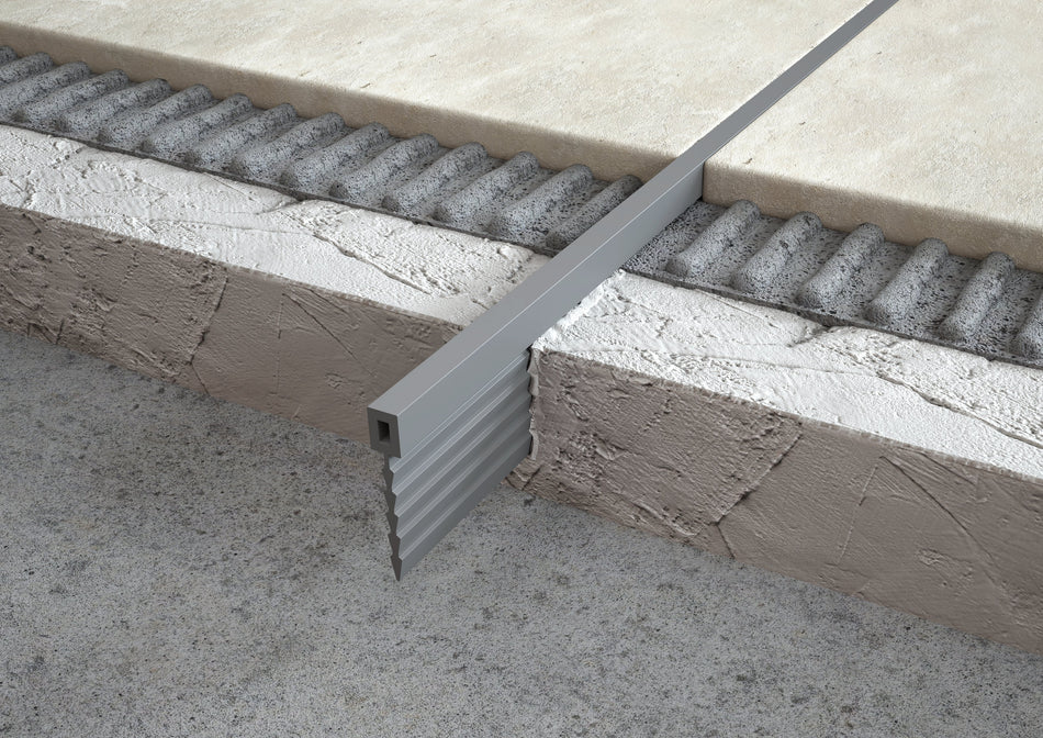 Fuga per pavimenti a lisca di pesce in PVC. Barra 2 m