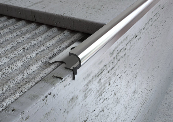 Profilo proteggi gradino in alluminio. Barra 2.5 m